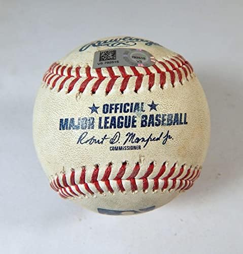 2022 Milwaukee Brewers Miami Marlins Oyunu Kullanılmış Beyaz Beyzbol Kolten Wong Walk - Oyun Kullanılmış Beyzbol